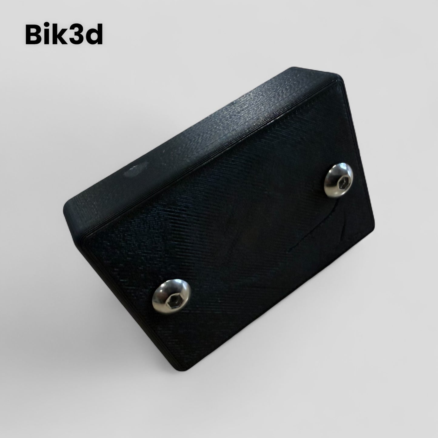 Chipolo One Spot Water-Resistant Magnetic Holder
